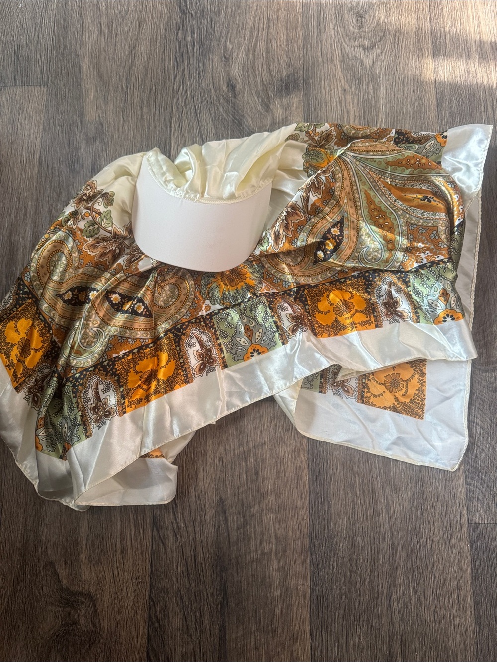 🍁🍂Paisley Brimmed Scarf🍂🍁